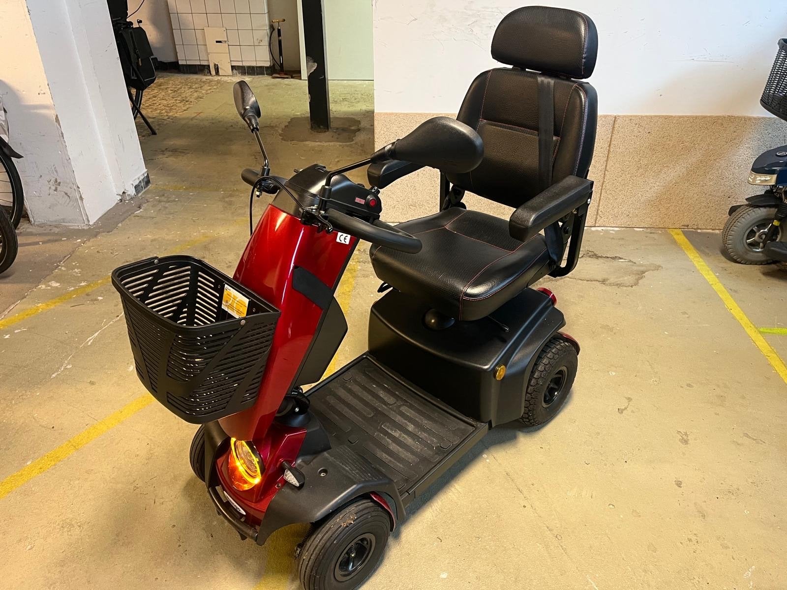 Scootmobiel MANGO Cheeta 4 De Luxe uit 2022, Ophalen, Zo goed als nieuw, 16 km/u of meer, Mango