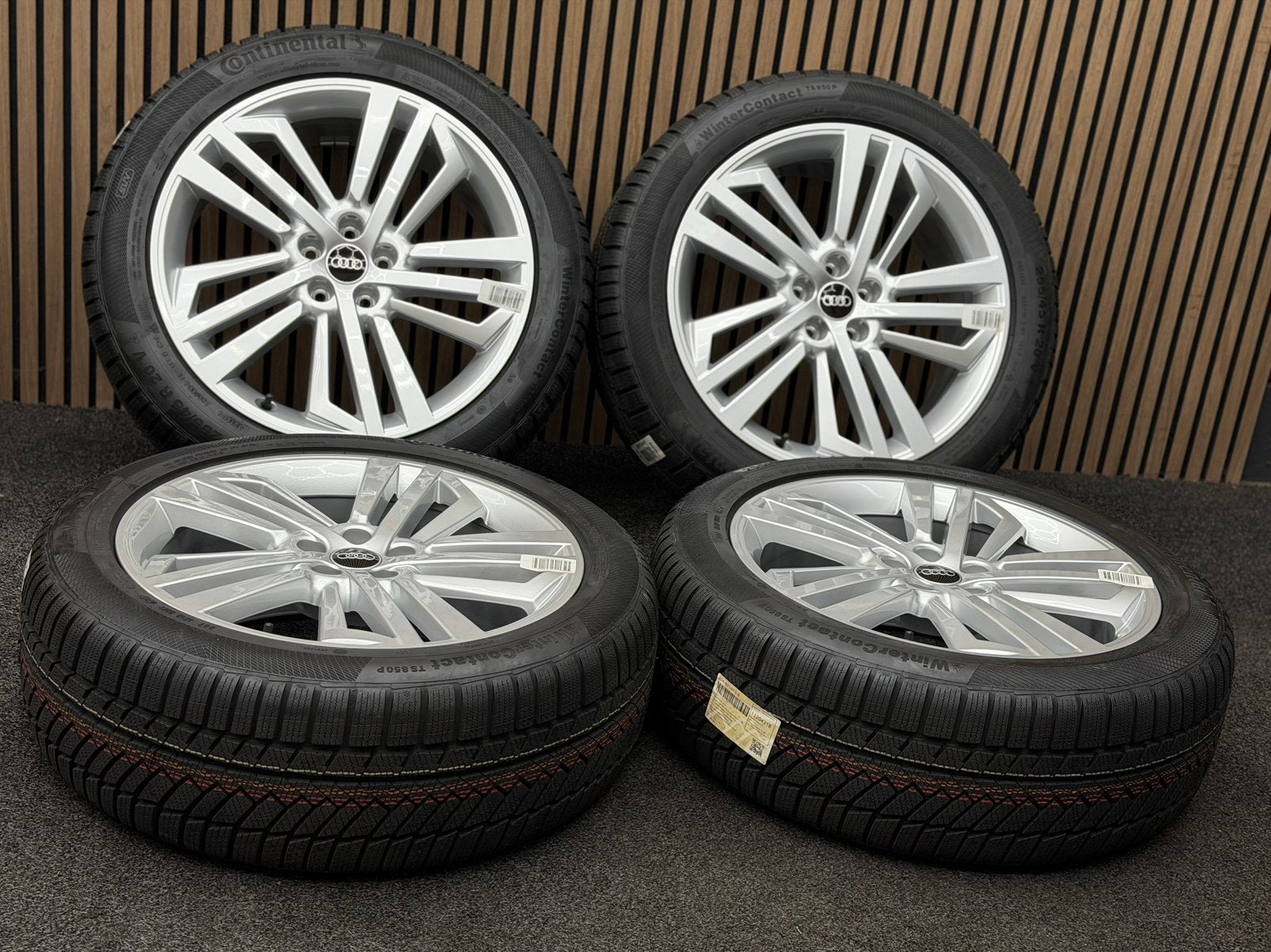 NIEUW! Originele 20 inch Audi Q5 SQ5 5x112 ET39 Continental, Ophalen, 255 mm, ., Banden en Velgen