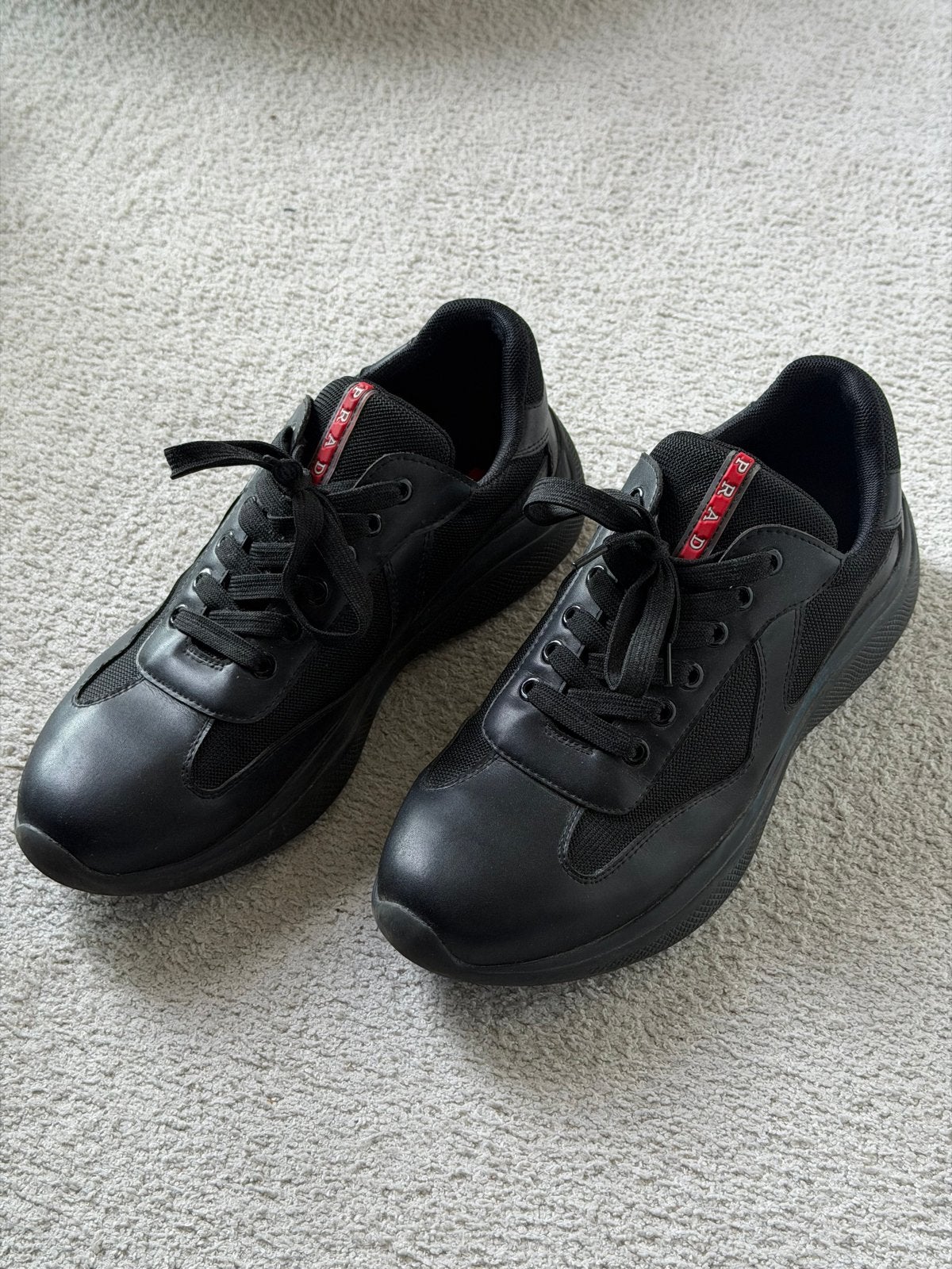 Prada Sneakers Maat 44 - Zo goed als nieuw, Ophalen of Verzenden, Zo goed als nieuw, Zwart, Sneakers of Gympen