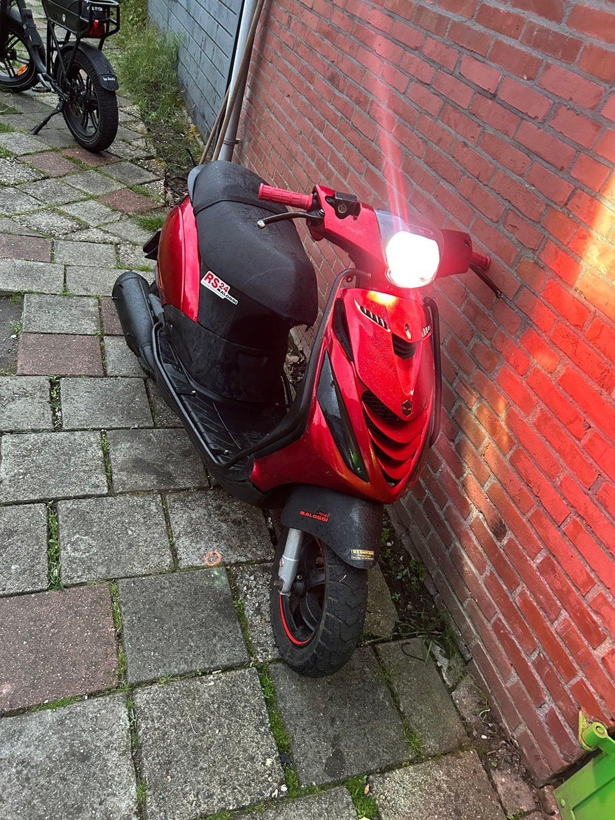 Te koop zip 125cc lc, Fietsen en Brommers, Scooters | Piaggio, Zo goed als nieuw, Zip, Tweetakt, Ophalen of Verzenden