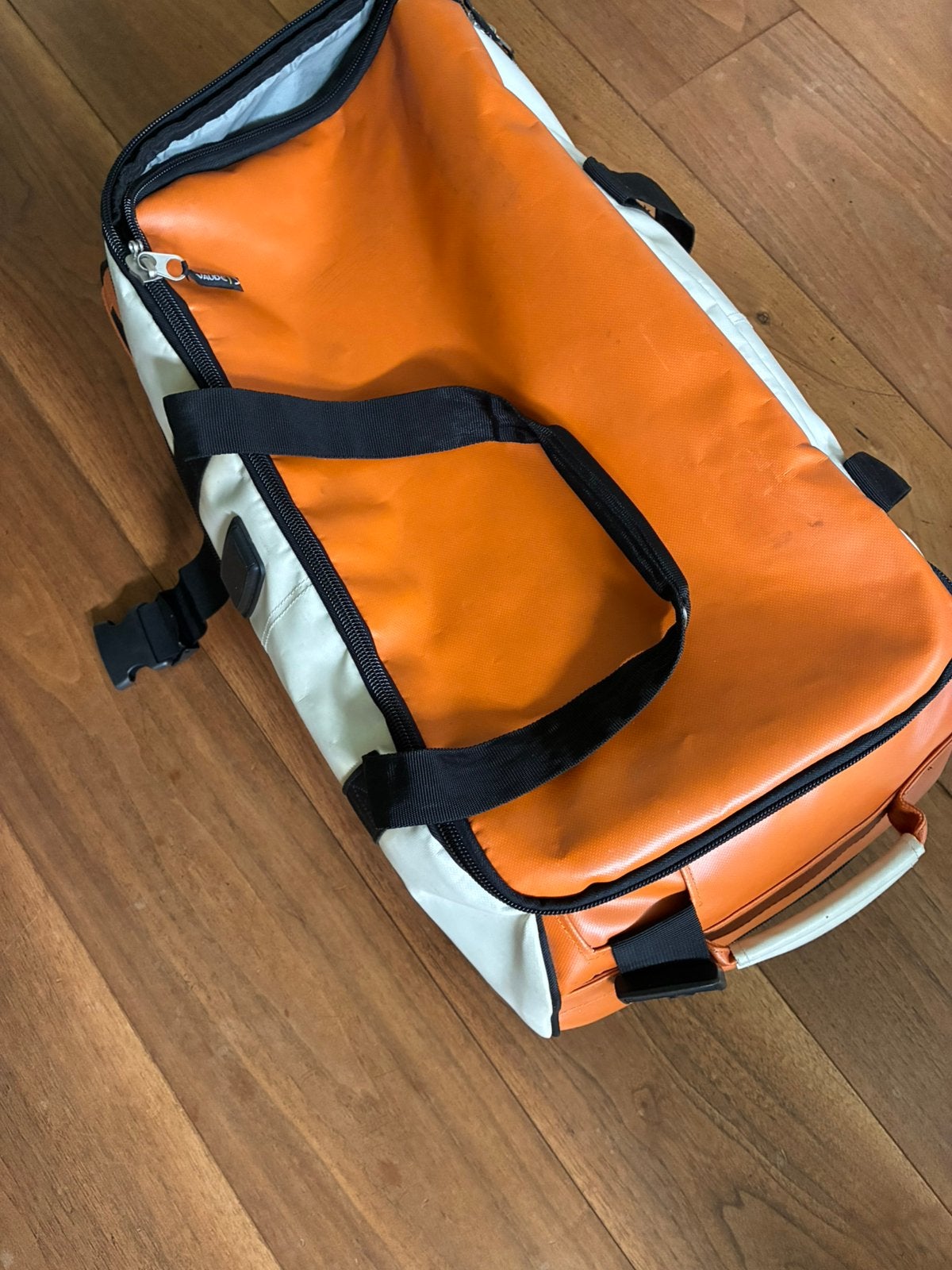 Vaudé trolley 65 liter als nieuw!, Ophalen, Oranje, Zo goed als nieuw, Wieltjes