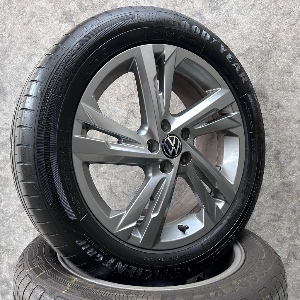 17 inch Valencia velgen ☀️ of 🌦️ banden VW T-cross | Taigo, Auto-onderdelen, Banden en Velgen, Gebruikt, 17 inch, Band(en), Personenwagen