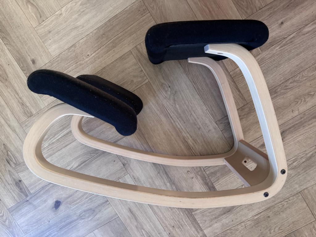 Stokke Varier kniestoel, Ophalen, Zwart, Zo goed als nieuw, Eén