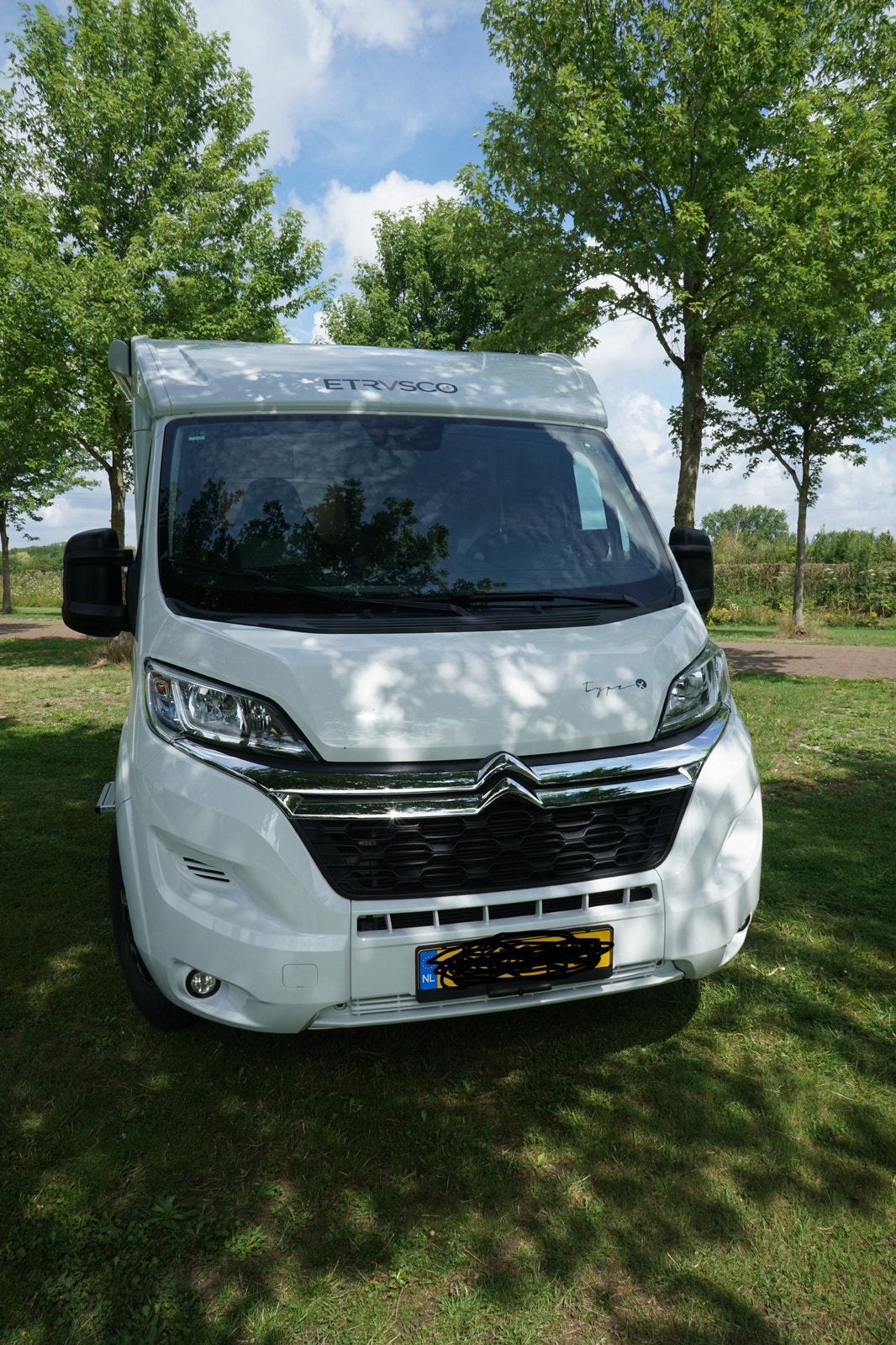Camper- Etrusco V6600SB type X, Caravans en Kamperen, Ringverwarming, 6 tot 7 meter, Particulier, Etrusco