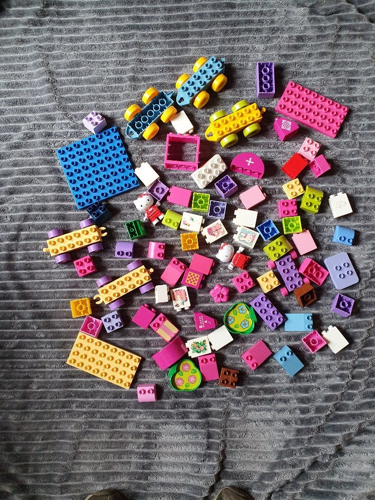 2 kilo Hello Kitty bouwstenen in prima staat, past op Duplo, Ophalen of Verzenden, Zo goed als nieuw