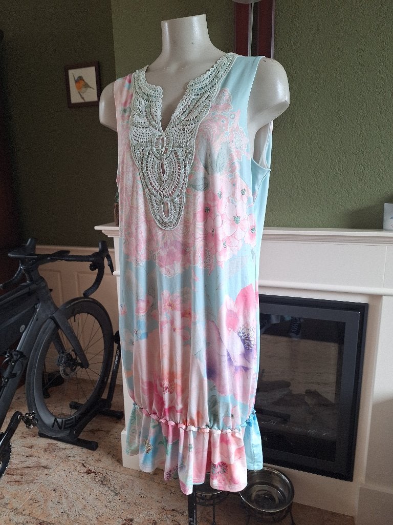 K-design aqua roze lila jurkje mt XXL, Kleding | Dames, K-design, Maat 46/48 (XL) of groter, Zo goed als nieuw, Knielengte