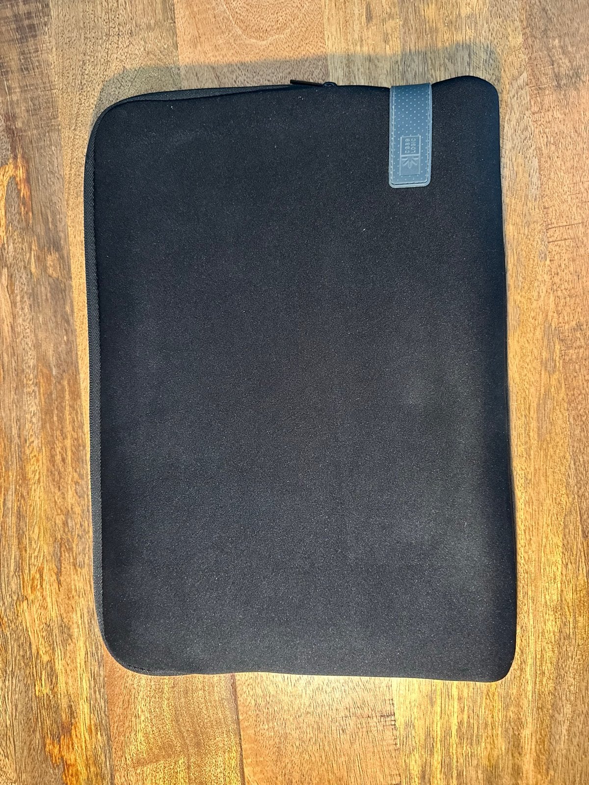Zo goed als nieuwe laptophoes voor 14 inch laptops, Computers en Software, Laptoptassen, Gevoerd laptopvak, Ophalen of Verzenden