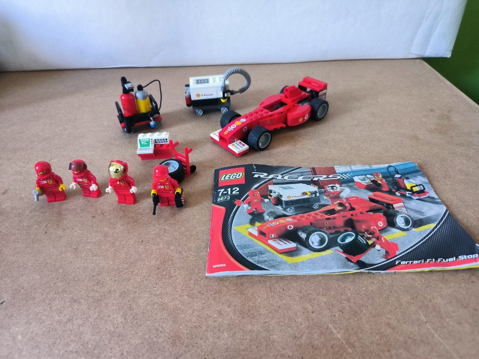 Lego Racers 8673 Ferrari F1 Fuel Stop met instructies, Ophalen of Verzenden, Zo goed als nieuw