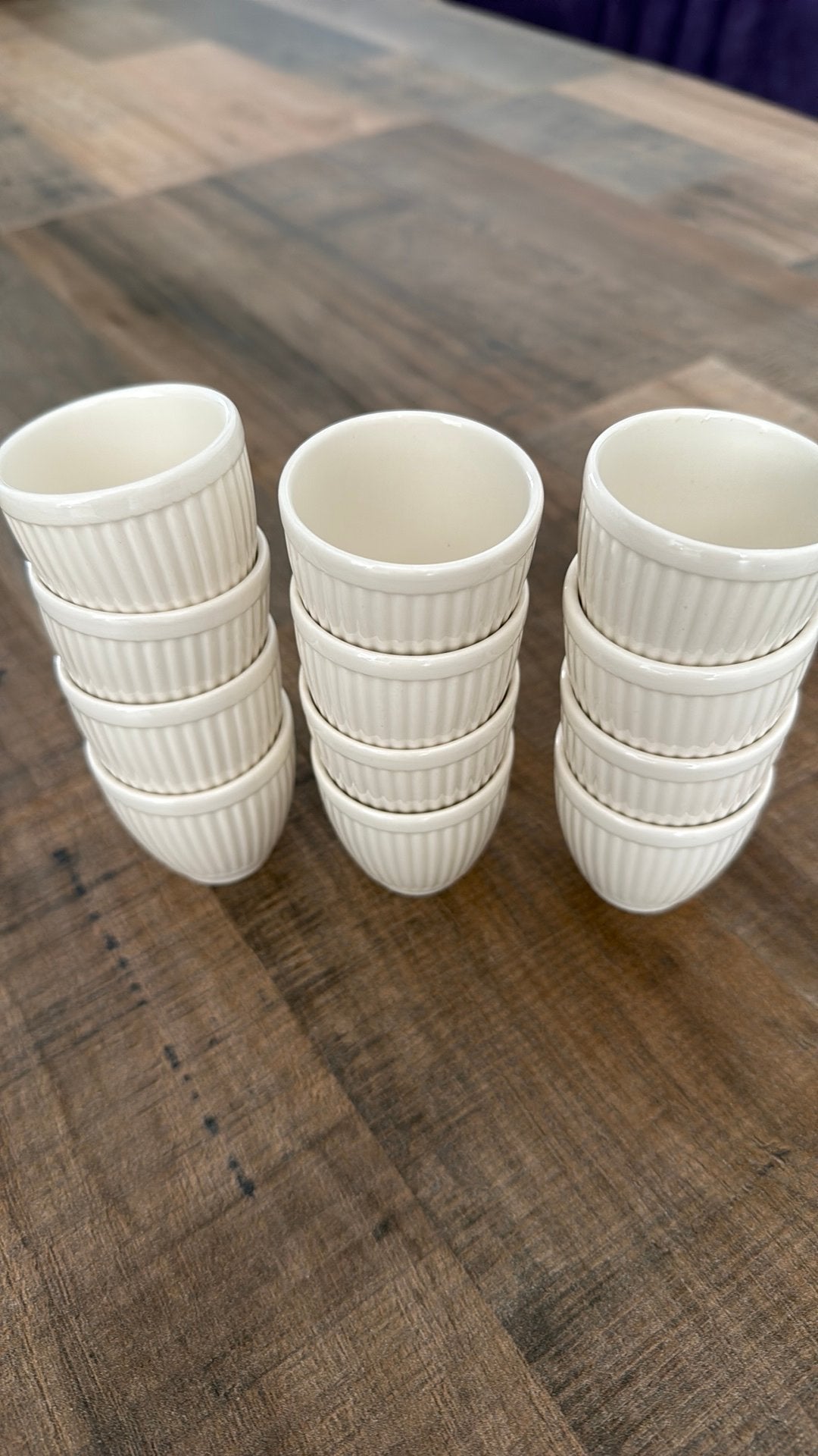 12 Wedgwood Eierdopjes, Ophalen, Zo goed als nieuw, Porselein, Overige typen