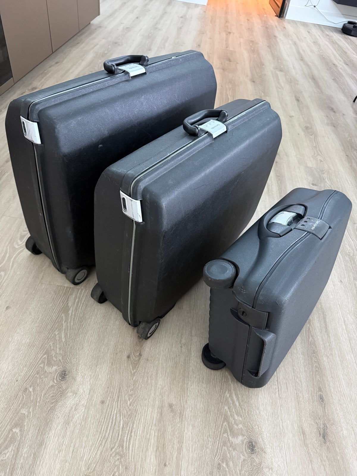 Set van 3 Samsonite koffers: 70cm, 60cm en handbagage, Ophalen, Gebruikt, Hard kunststof, 45 tot 55 cm
