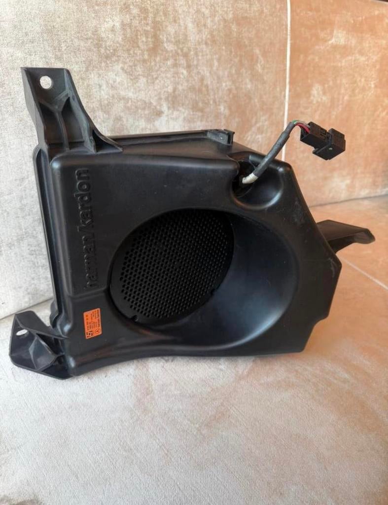 Harman Kardon Subwoofer w211 E klasse of ML klasse W164, Ophalen of Verzenden, Gebruikt, Mercedes-Benz