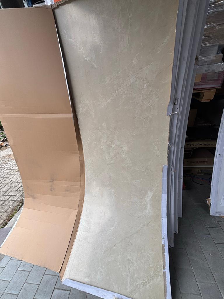 28x PVC wandpaneel 5mm beige marmer - licht beschadigd, Ophalen, Gebruikt, Overige typen