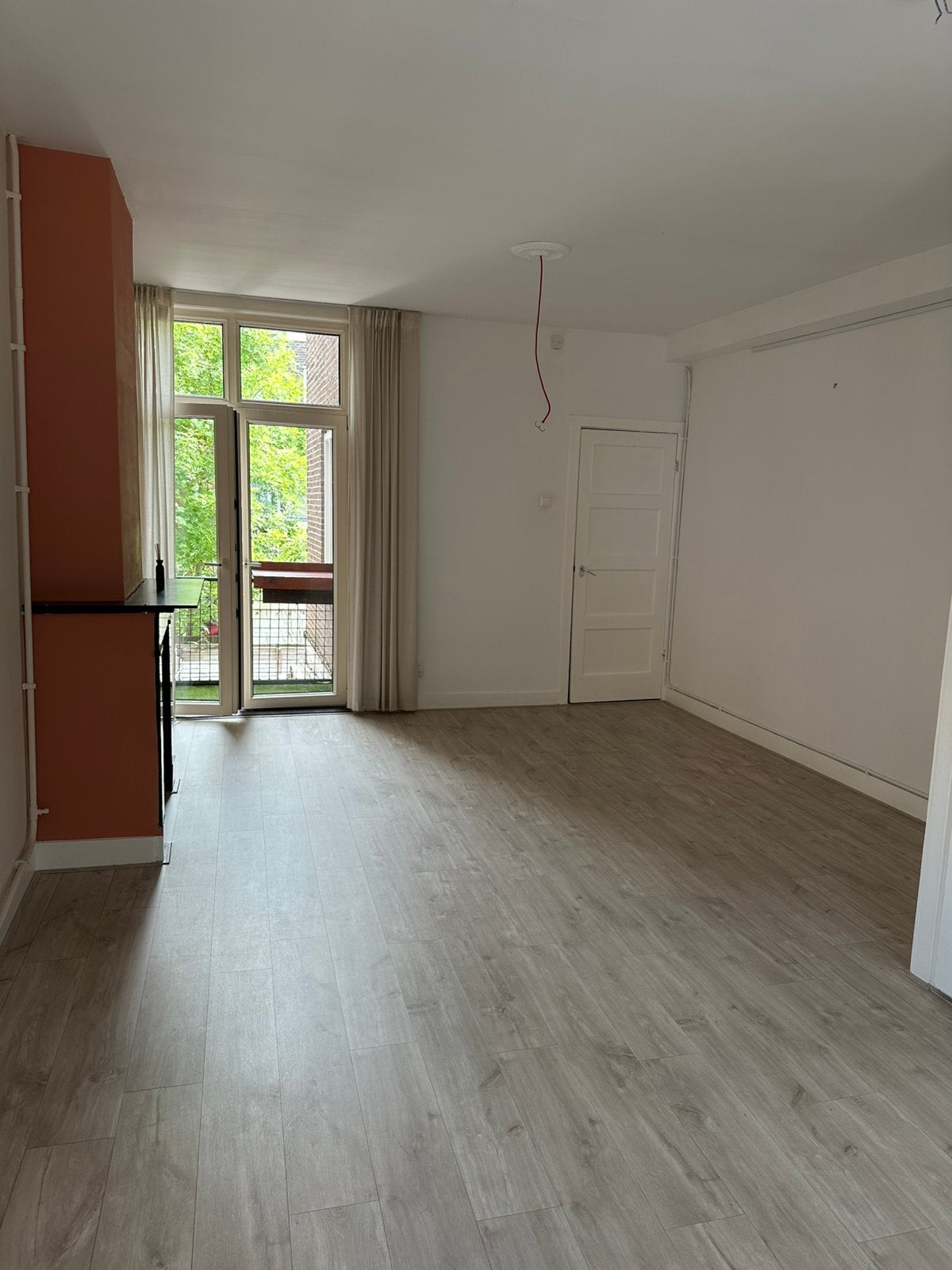 Laminaat 21m2 gratis ophalen, Ophalen, 50 tot 150 cm, 10 m² of meer, 10 tot 30 cm