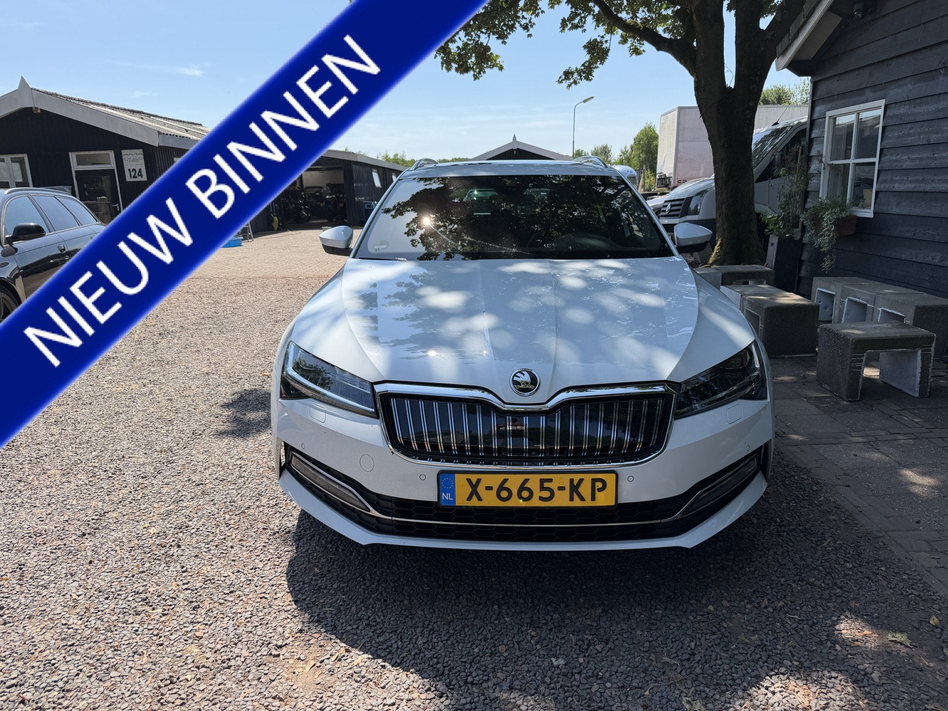Skoda Superb Combi 1.4 TSI iV Business Edition Plus *FULL.OP, Auto's, Skoda, Gebruikt, Euro 6, 4 cilinders, Wit