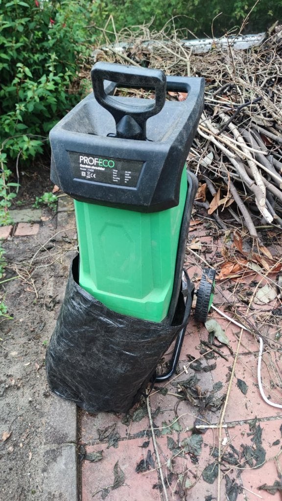 ProfECO Tuinhakselaar - 2500W - tot 40mm takken, Tuin en Terras, Ophalen, Zo goed als nieuw, ProfEco, Met opvangzak
