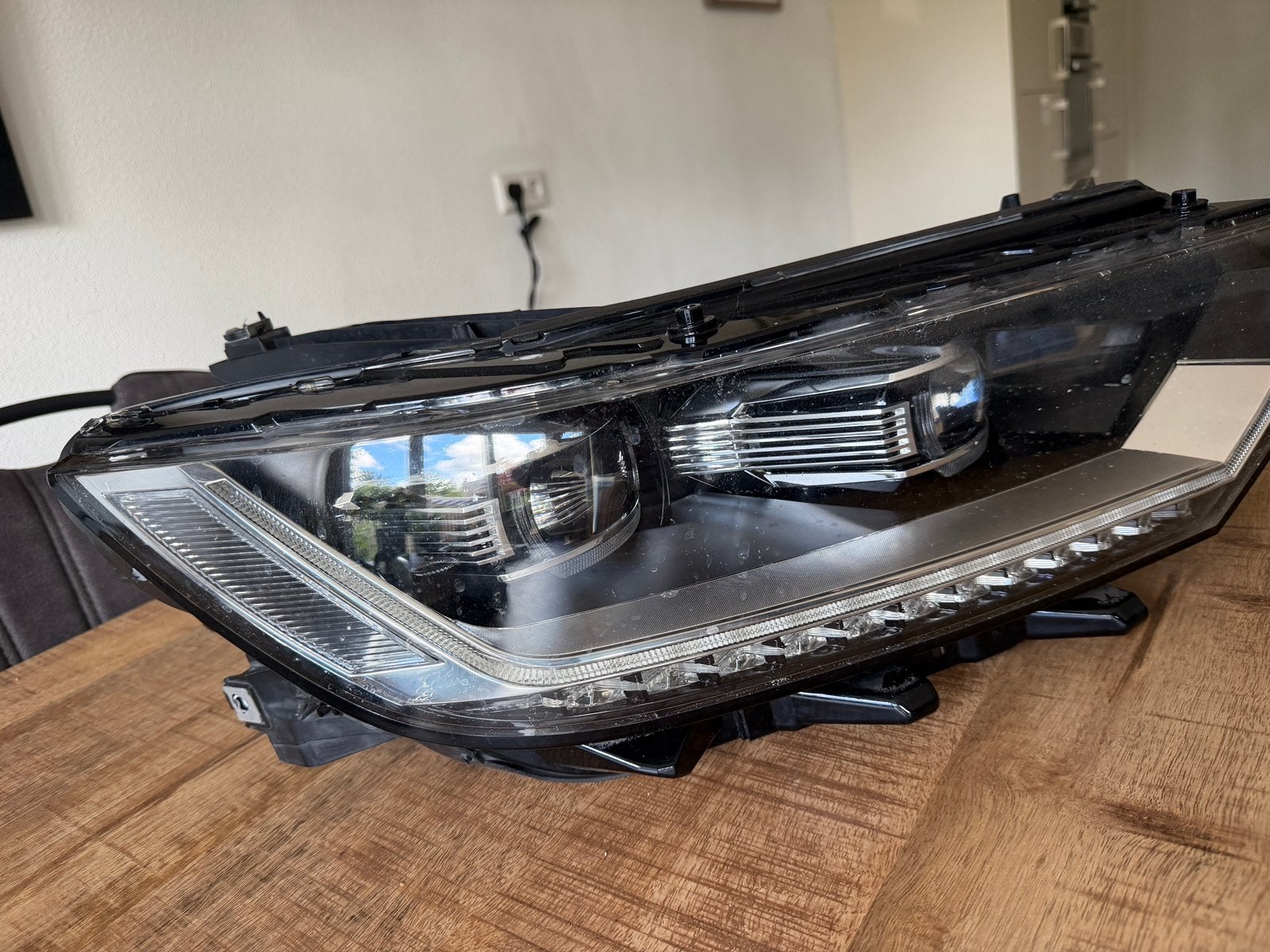 Volkswagen Passat B8 Matrix LED Koplamp Rechtsvoor Origineel, Ophalen, Nieuw, Volkswagen