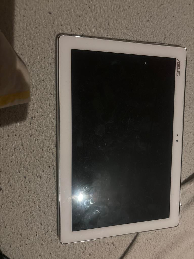 Defecte ASUS ZenPad tablet zonder oplader, Computers en Software, Android Tablets, Ophalen of Verzenden, Niet werkend