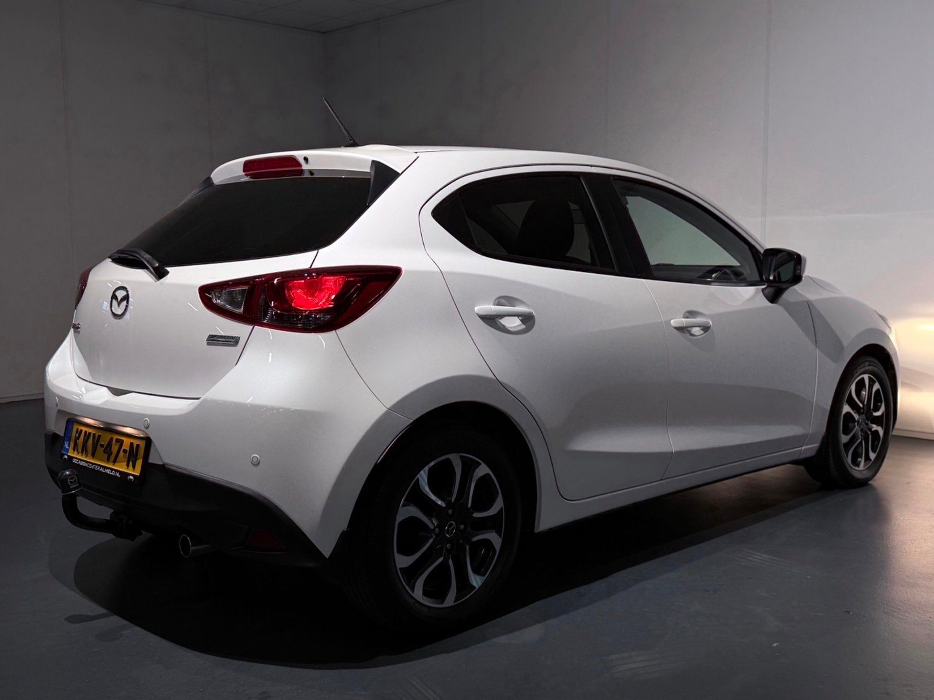 Mazda 2 1.5 Skyactiv-G GT-M /Clima/Cruise/PDC/NAVI/LaneAss/L, Auto's, Mazda, Voorwielaandrijving, Stof, Gebruikt, Euro 6