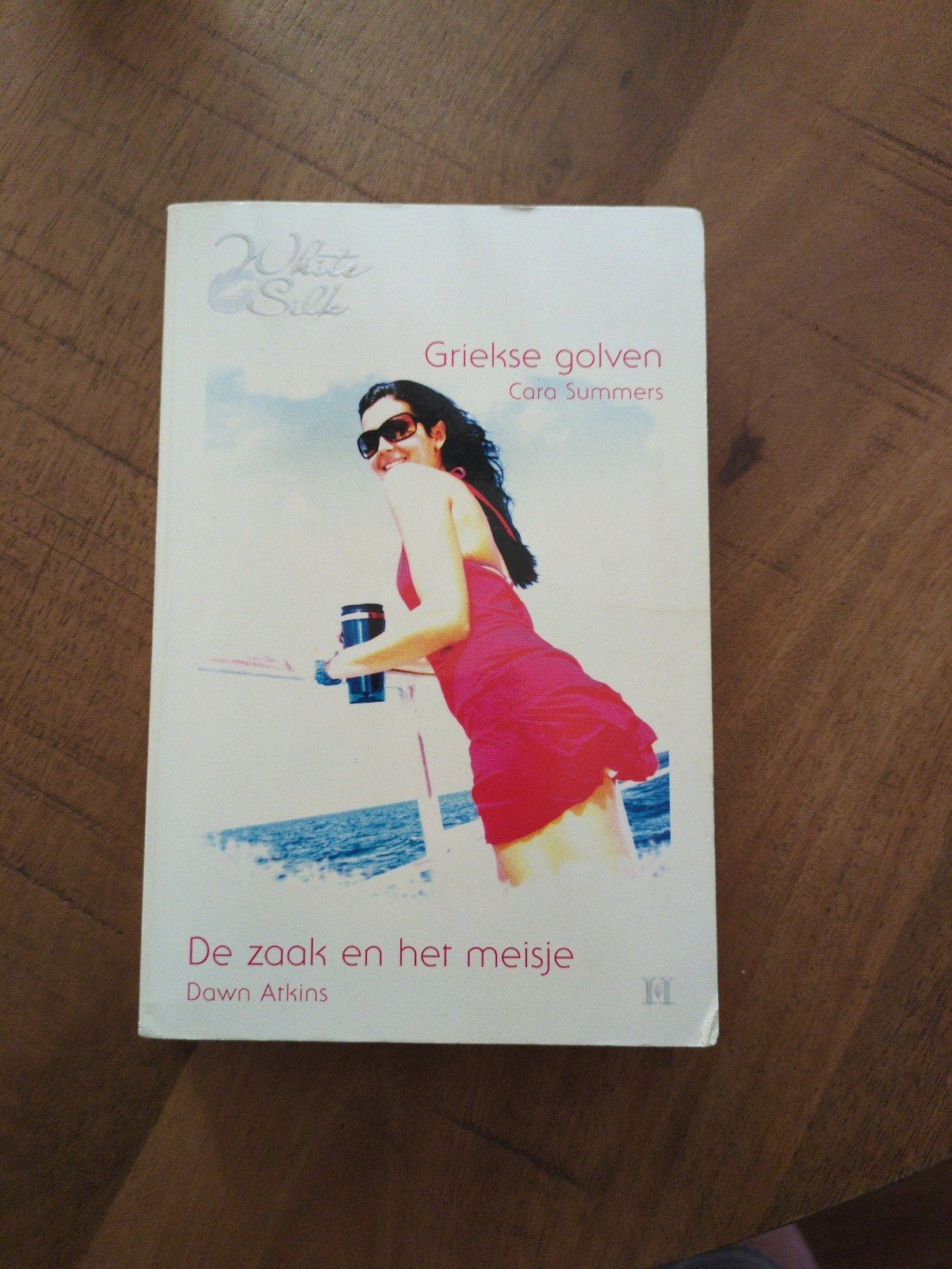 Griekse golven & De zaak en het meisje - White Silk, Boeken, Ophalen of Verzenden, Gelezen, Cara Summers, Dawn Atkins, Nederland