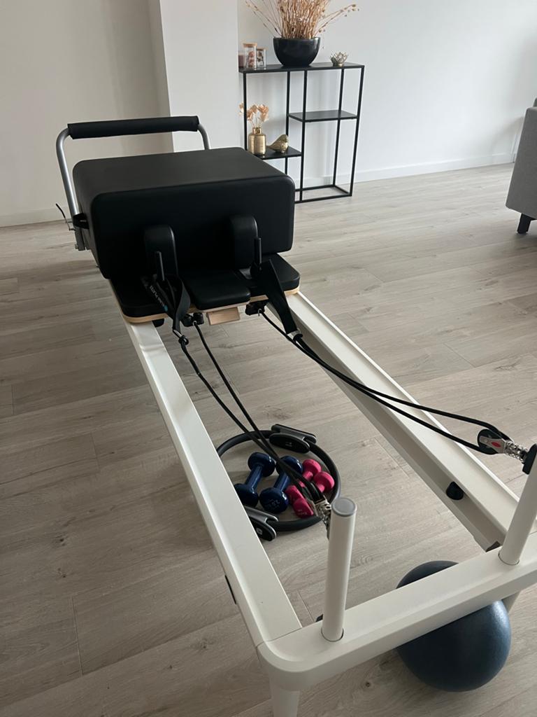 Elina Nubium Pilates Reformer Zwart - Zo goed als nieuw, Ophalen, Zo goed als nieuw