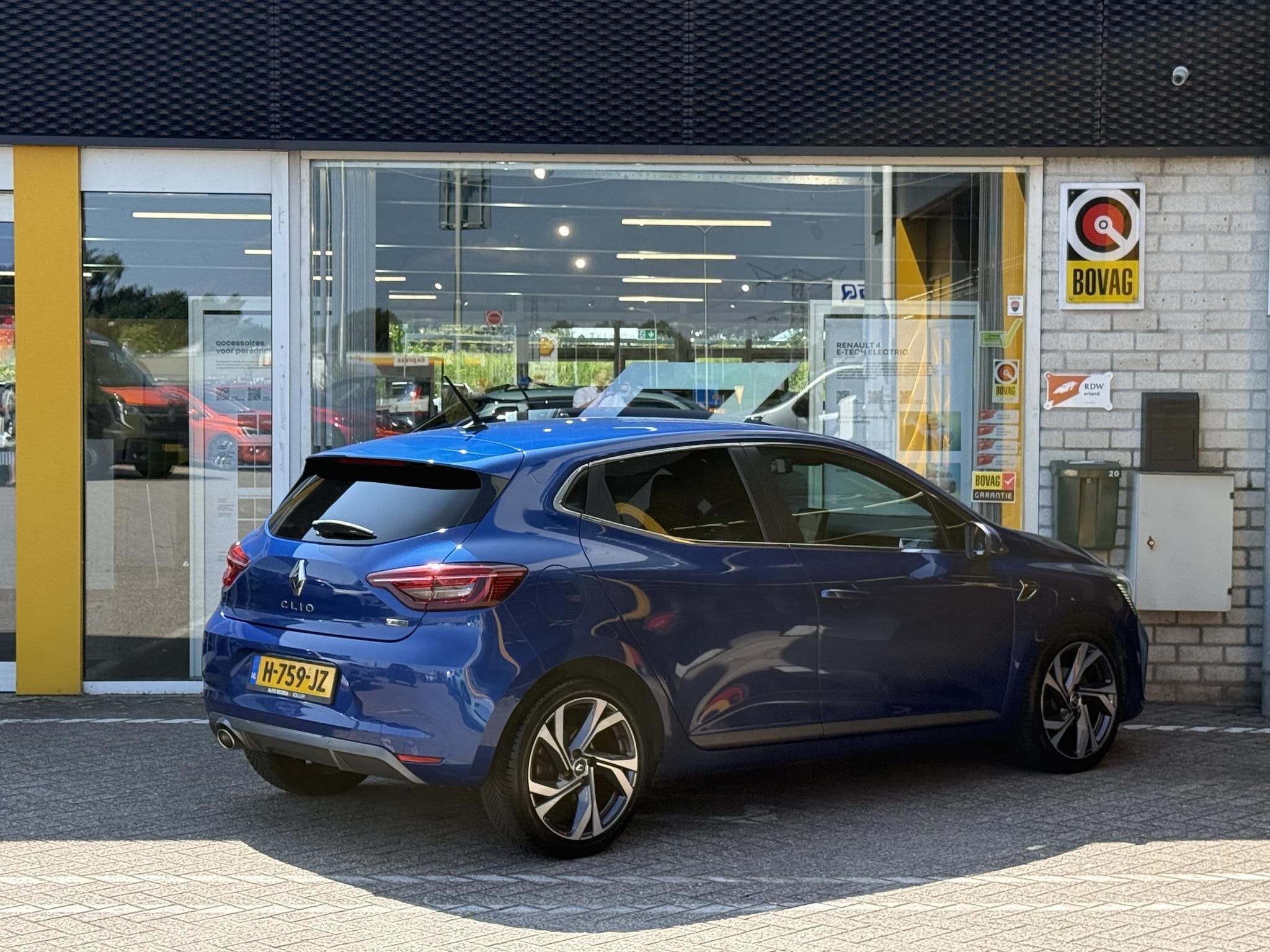 Renault Clio 1.0 TCe R.S. Line | NAP | Stoelverwarming | 360, Voorwielaandrijving, 101 pk, Gebruikt, Euro 6