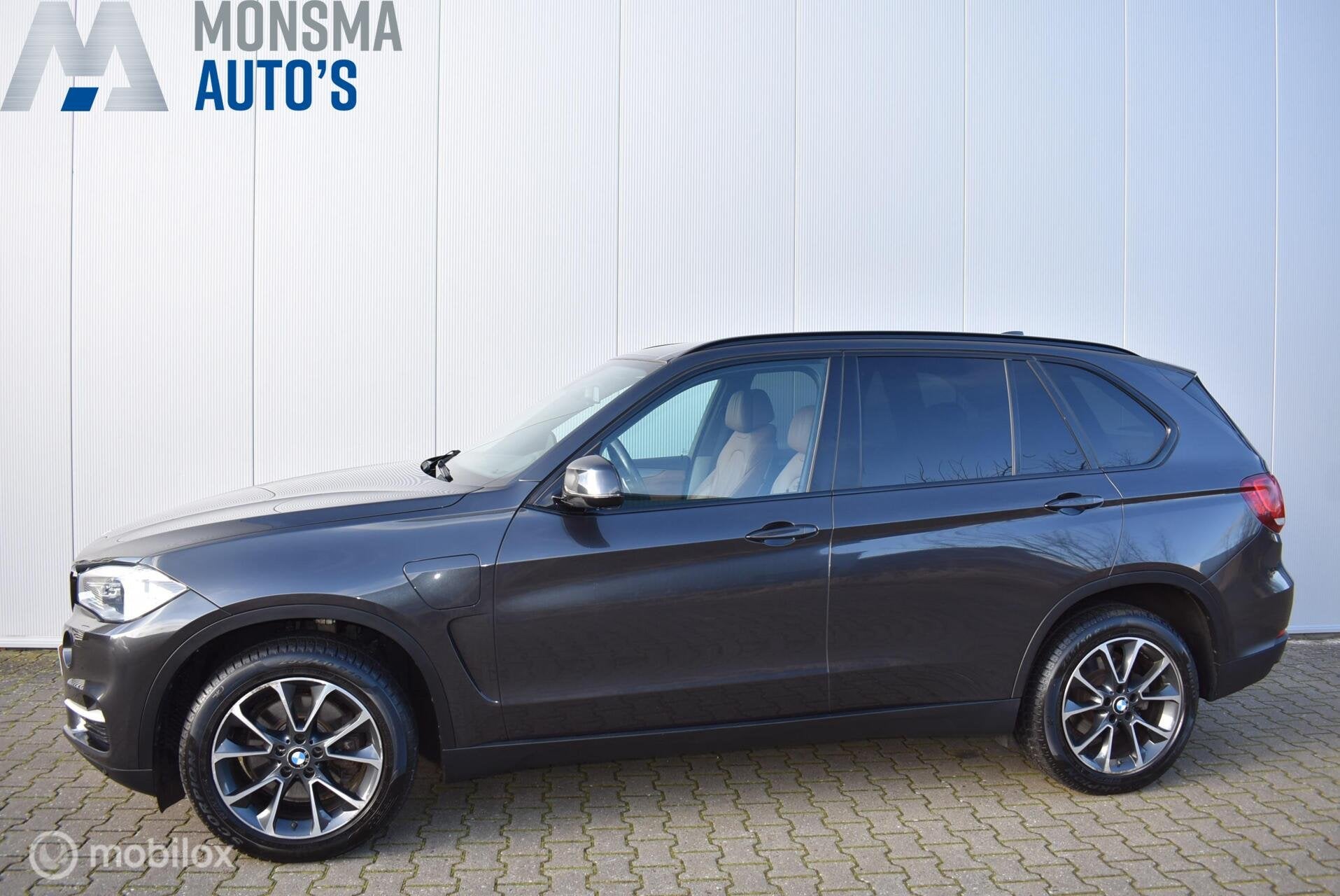 BMW X5 40e High Exe Sophistograu LEES TEXT EXPORT HANDEL B2B, Auto's, Gebruikt, 4 cilinders, Vierwielaandrijving, 147 €/maand
