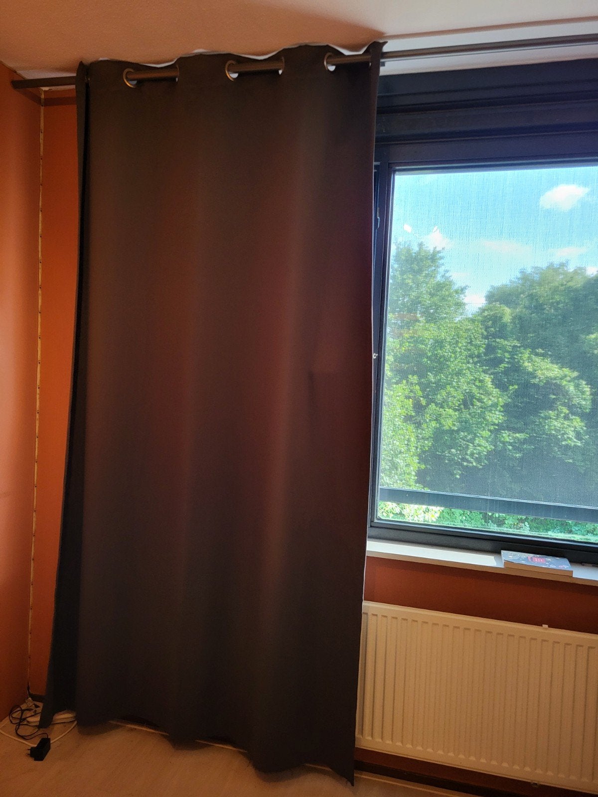 Grijze verduisterende gordijnen met ringen, Huis en Inrichting, Stoffering | Gordijnen en Lamellen, Ophalen, Gebruikt, Met ringen