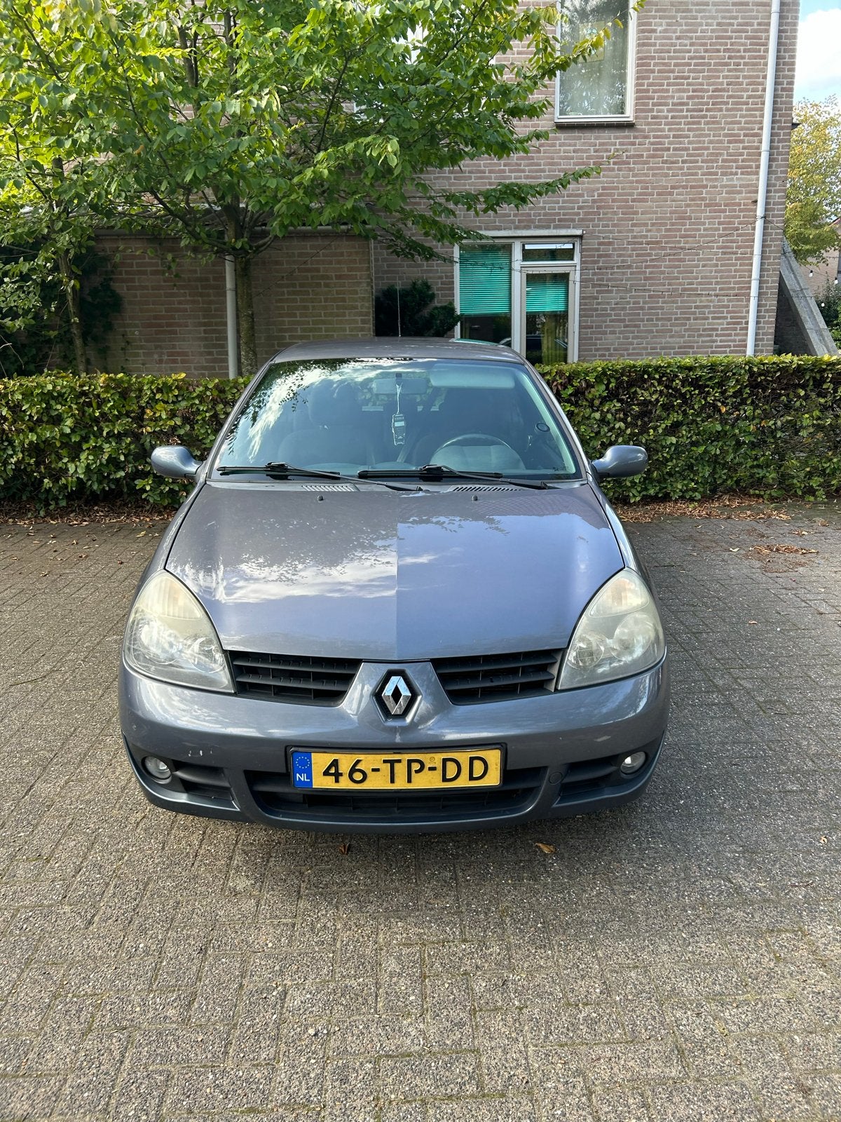 Renault Clio  1.2 55KW E3 2006 Blauw, Auto's, Voorwielaandrijving, Stof, 74 pk, 31 €/maand