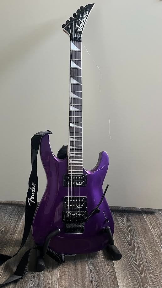 Gitaarset Jackson JS32, Muziek en Instrumenten, Ophalen, Solid body, Fender, Met versterker