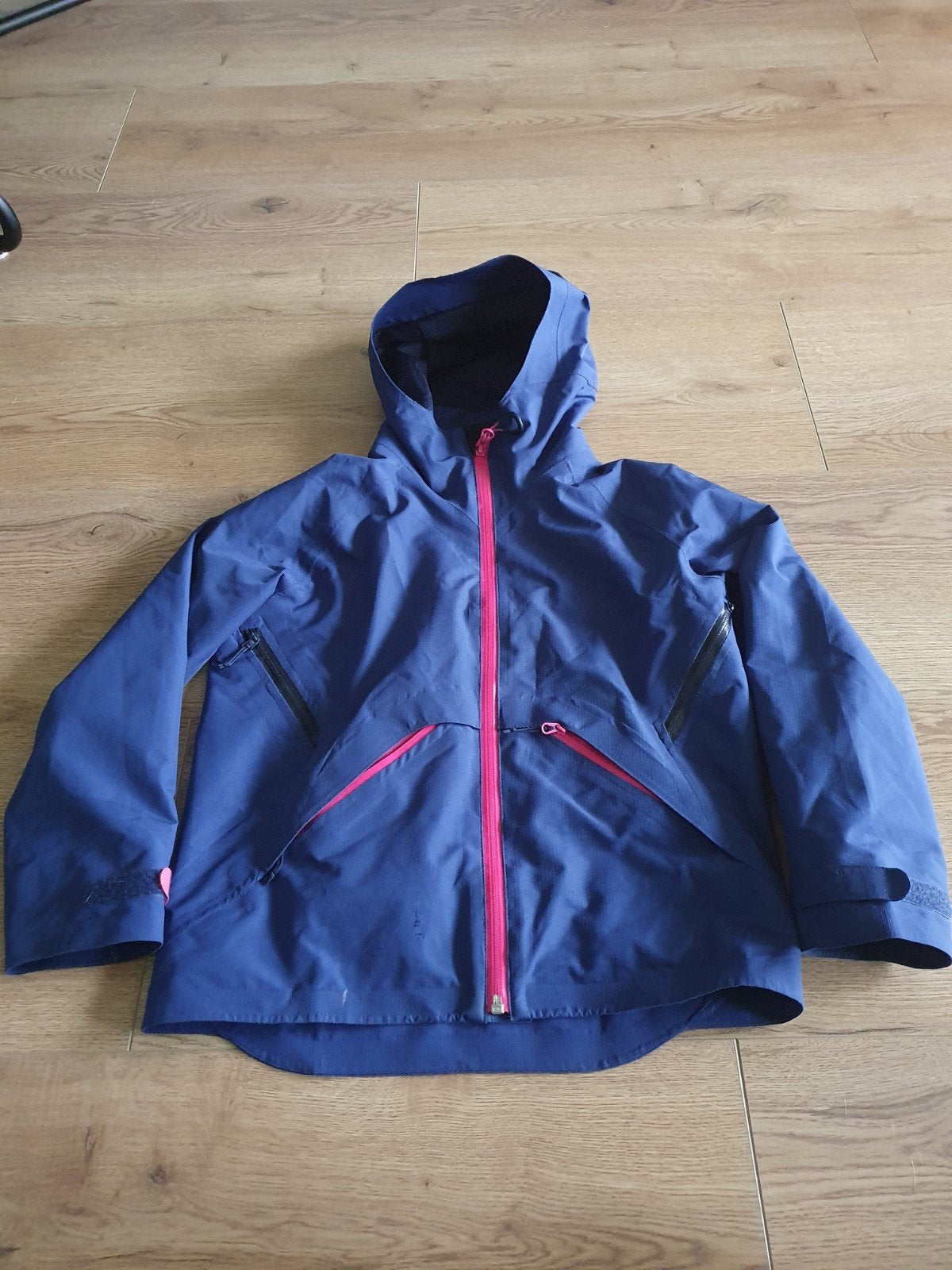 Fijne Quechuo outdoor jas maat 122-128, Kinderen en Baby's, Kinderkleding | Maat 122, Ophalen of Verzenden, Meisje, Jas