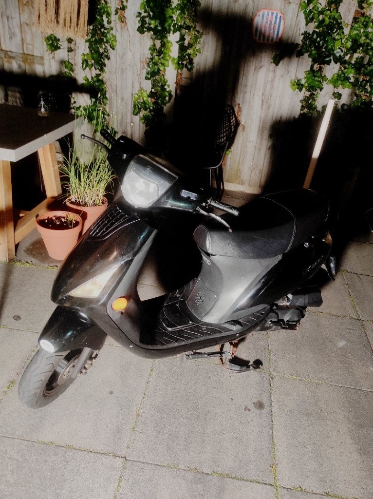 Senzo sp50 50cc 4t, Fietsen en Brommers, Snorfietsen en Snorscooters, Gebruikt, Benzine, Ophalen, Overige merken