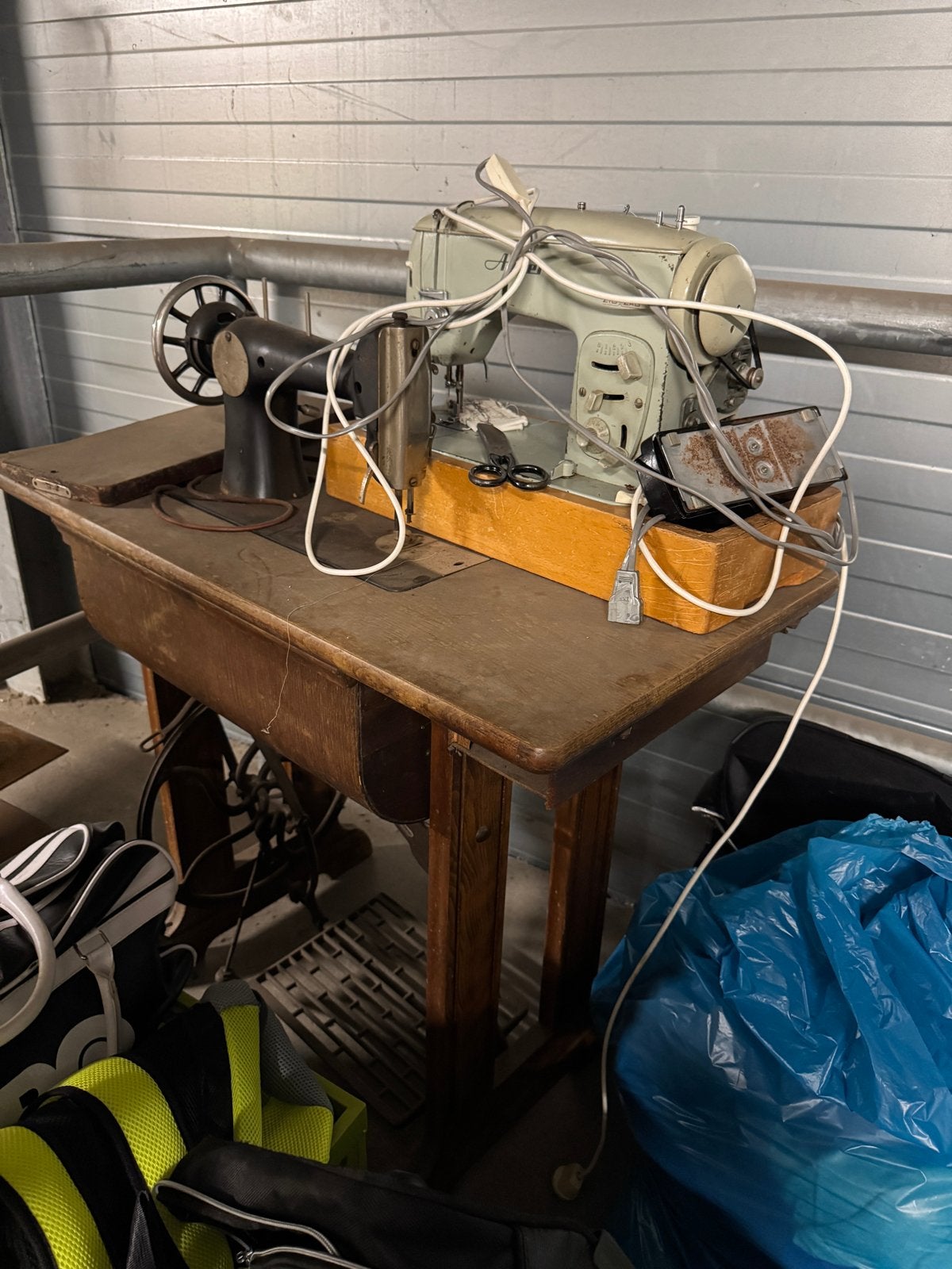 Vintage Naaimachine met Tafel, Ophalen of Verzenden