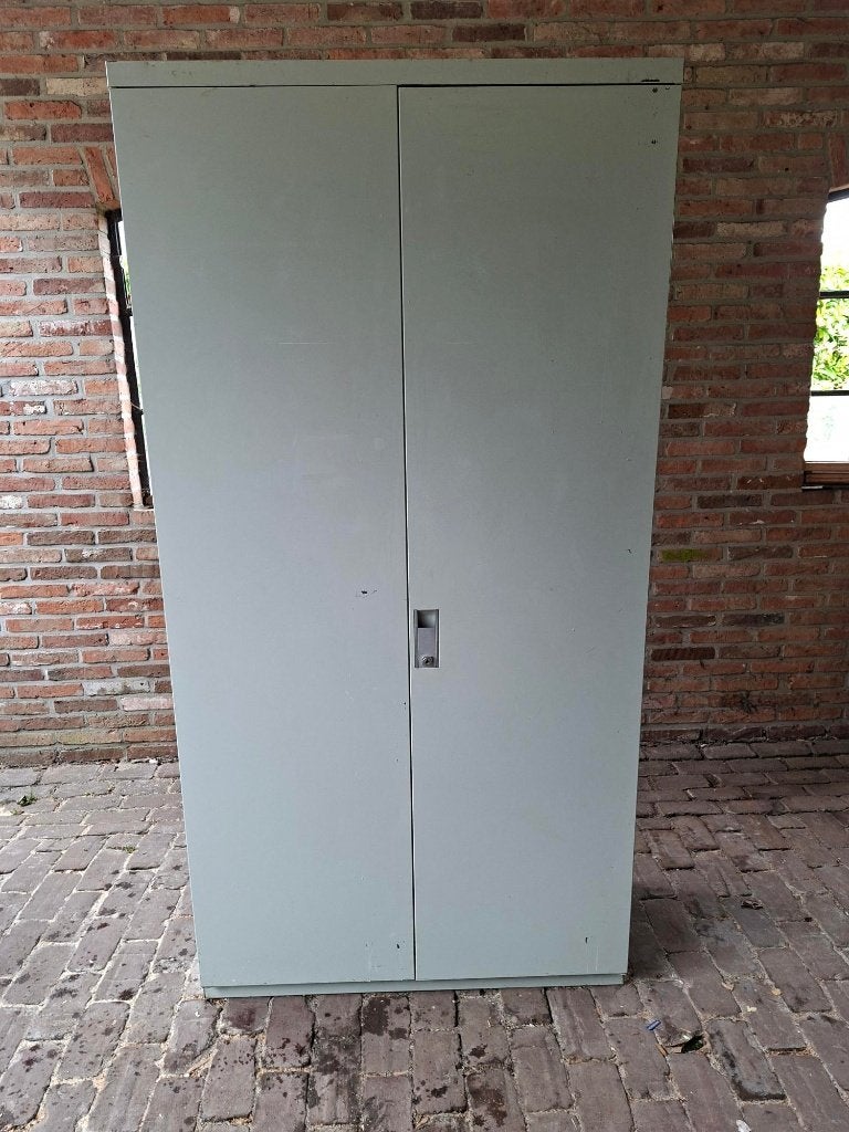 Goede metalen archiefkast, voorraadkast, werkplaatskast!, Huis en Inrichting, Kasten | Roldeurkasten en Archiefkasten, Ophalen
