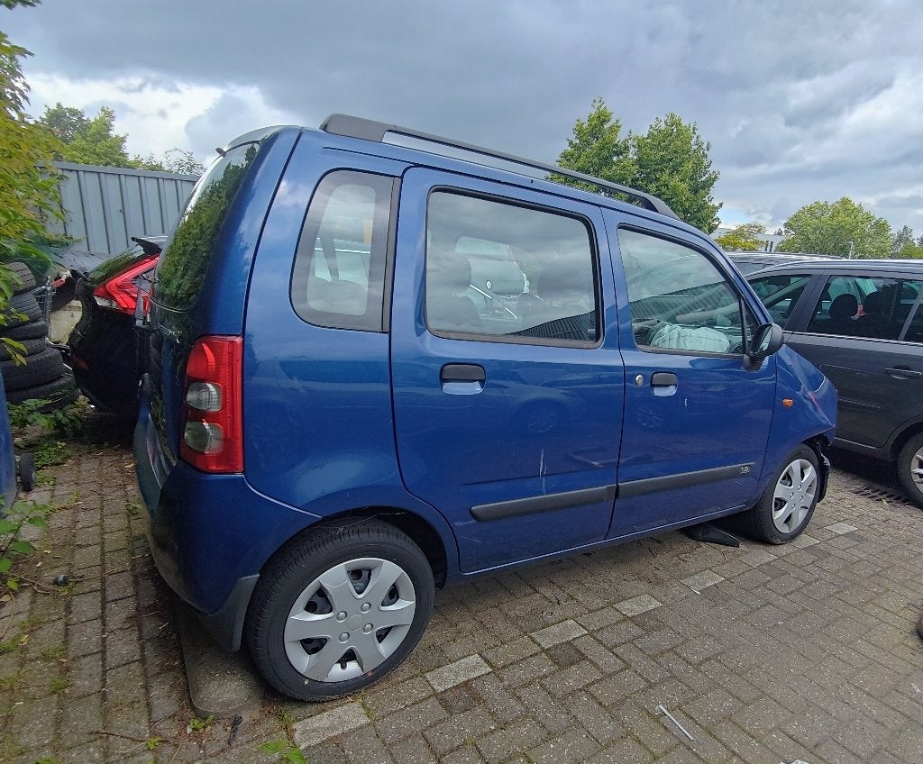 Suzuki Wagon R+ Automaat – Schadeauto aanrijding voorkant, Automaat, Particulier, Wagon R+, Blauw