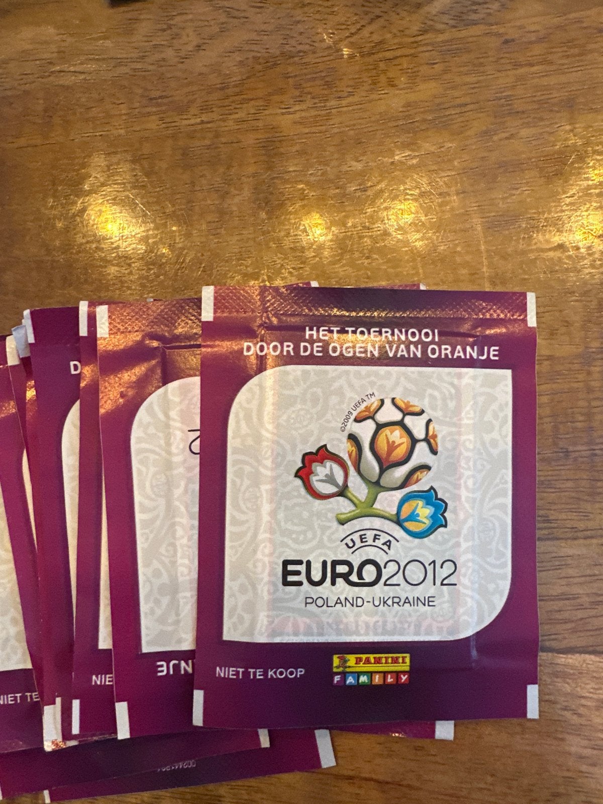 Panini Euro 2012 zakjes - Het Toernooi door de ogen van Oran, Ophalen of Verzenden, Nieuw, Meerdere stickers