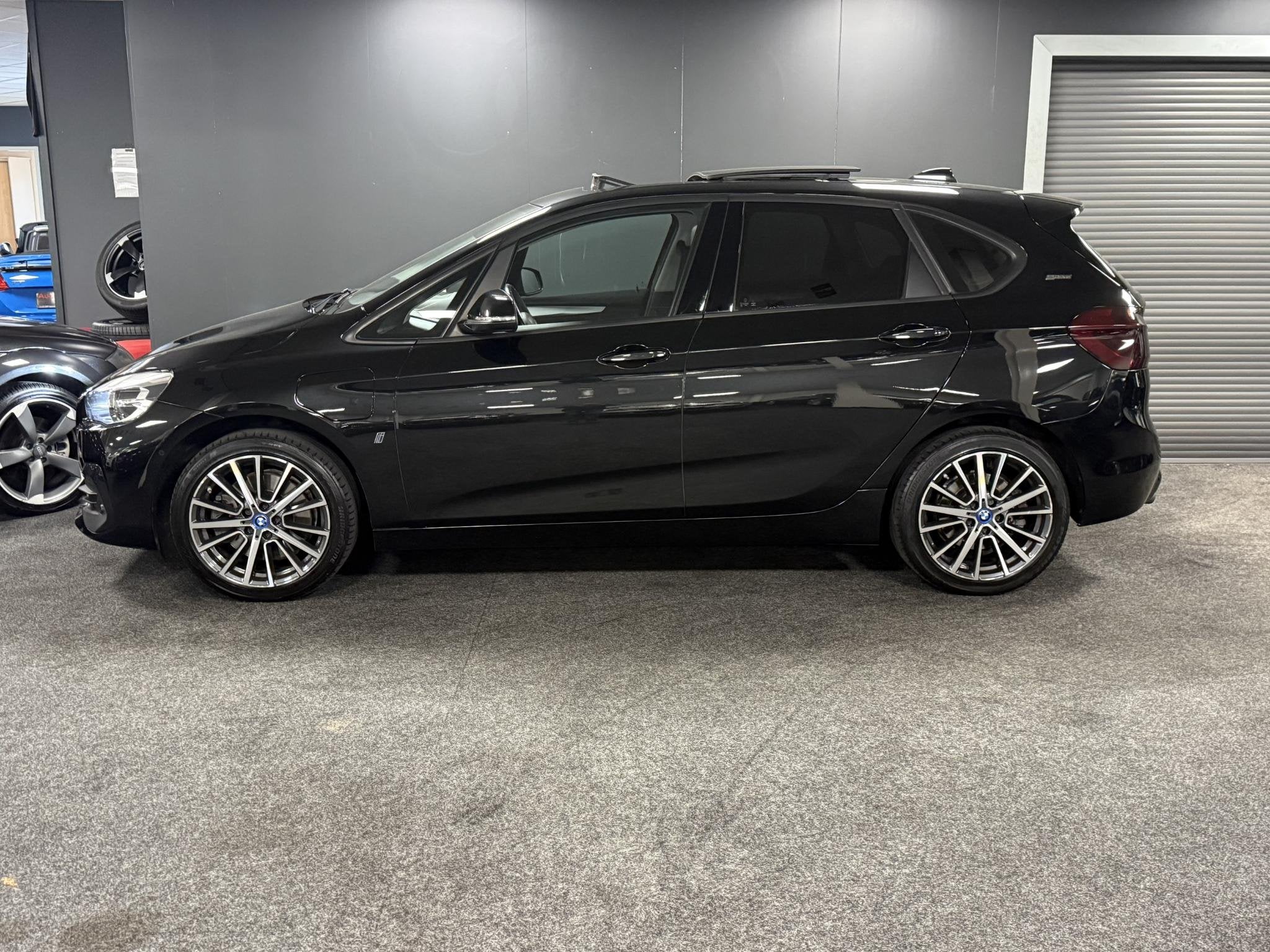 BMW 2-serie Active Tourer 225xe iPerformance Executive Panor, Automaat, 8 kWh, Stof, Gebruikt