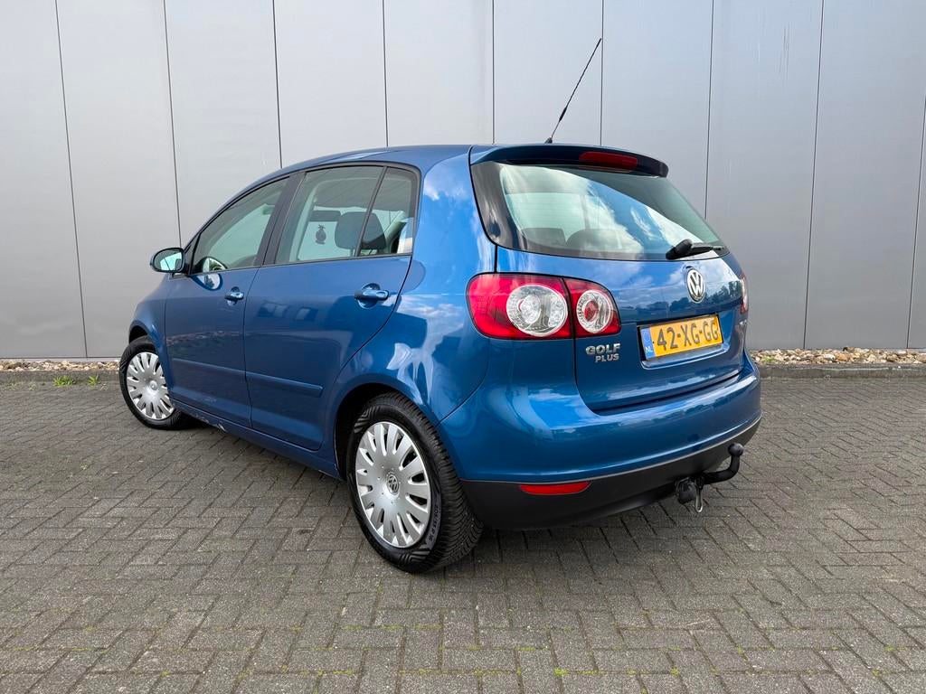 Volkswagen Golf Plus 1.6 FSI Optive 3|VOL OH|APK|AUTOMAAT|AI, Auto's, Stof, Gebruikt, Zwart, 4 cilinders