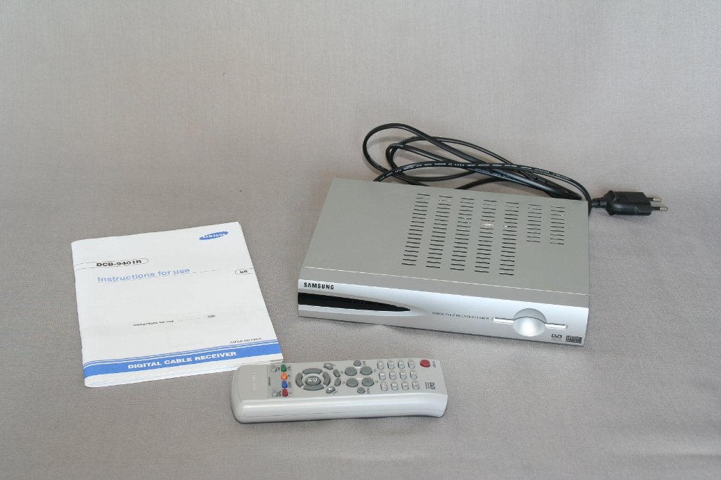 Samsung DCB-9401R digitale SD-ontvanger, Audio, Tv en Foto, Decoders en Harddiskrecorders, Ophalen of Verzenden, Zo goed als nieuw