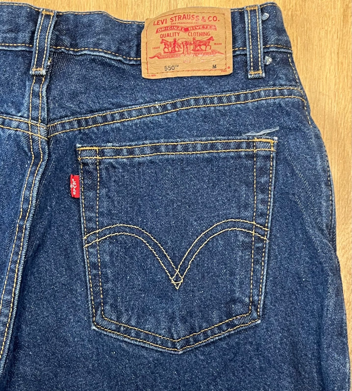 Levi’s classic relaxed jeans marineblauw - Maat 12 M, Ophalen of Verzenden, Zo goed als nieuw, Blauw, W30 - W32 (confectie 38/40)
