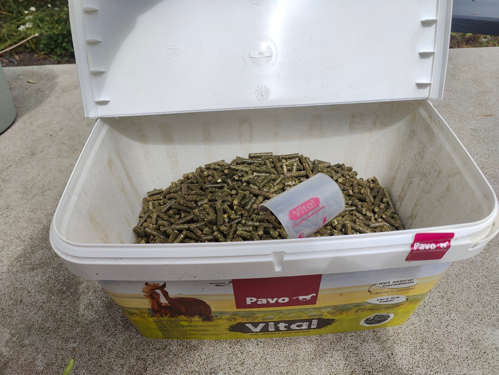 Emmer Pavo Vital brokjes +- 4kg, Dieren en Toebehoren, Pavo, Ophalen of Verzenden, Gebruikt, Voedingssupplement