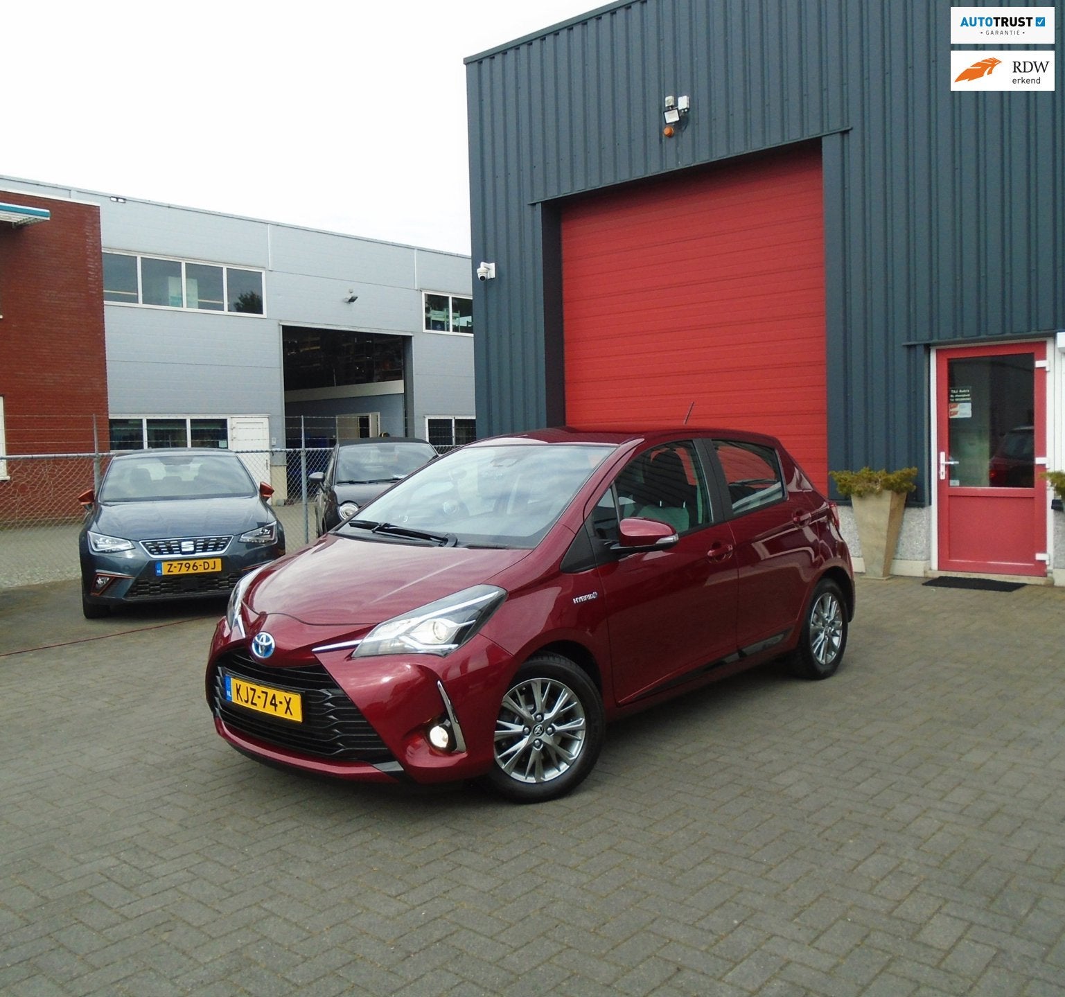 Toyota Yaris 1.5 Hybrid Aspiration,Camera,Navi,Dashcam, Gebruikt, 4 cilinders, Bedrijf, Hybride Elektrisch/Benzine