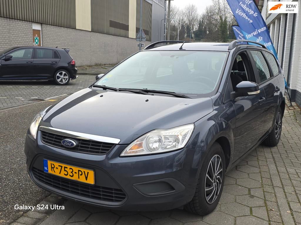 Ford Focus Wagon 1.6 Trend*2 e eigenaar*nap*apk*airco*nieuwe, 1596 cc, Gebruikt, 4 cilinders, 635 kg