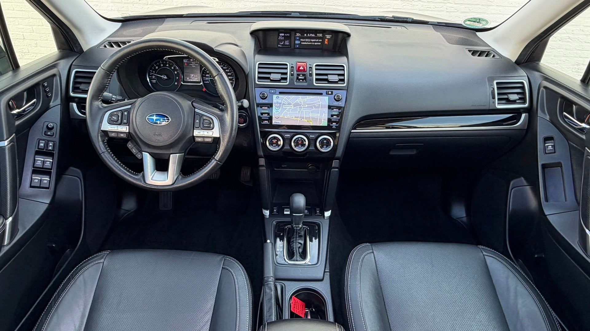 Subaru Forester 2.0 Premium Automaat 4x4 Trekhaak Clima Crui, Auto's, Automaat, Dealer onderhouden, 15 km/l, 4 cilinders