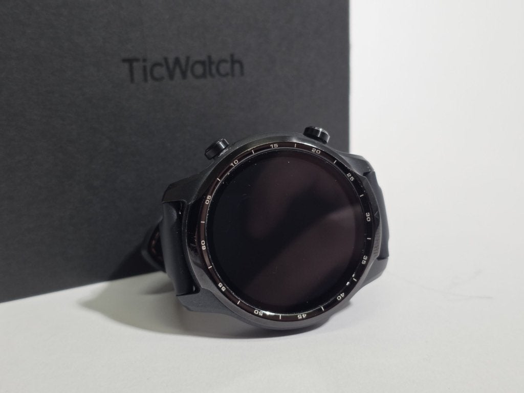 Mobvoi Ticwatch Pro 3 GPS - Zwart | Tweedehands, Mobvoi, Zwart, Kingsfordweg 151, 1043GR Amsterdam, Nederland, AITech EU B.V