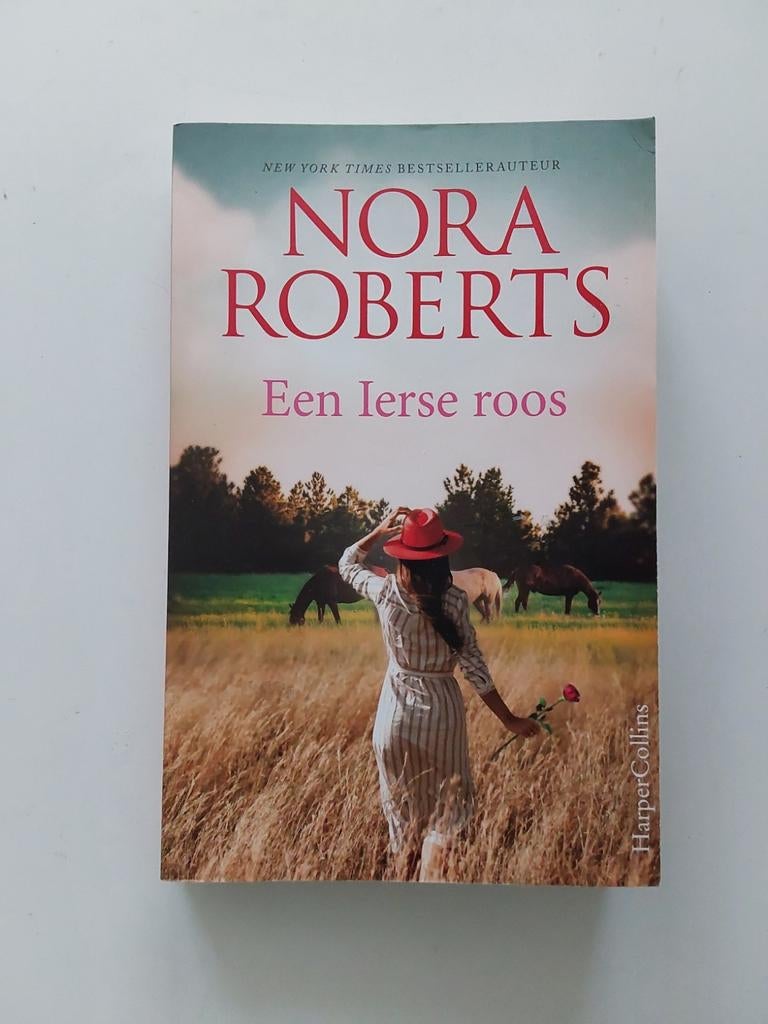 Nora Roberts : Een Ierse roos🌹, Boeken, Ophalen of Verzenden, Zo goed als nieuw, Nora Roberts, Amerika
