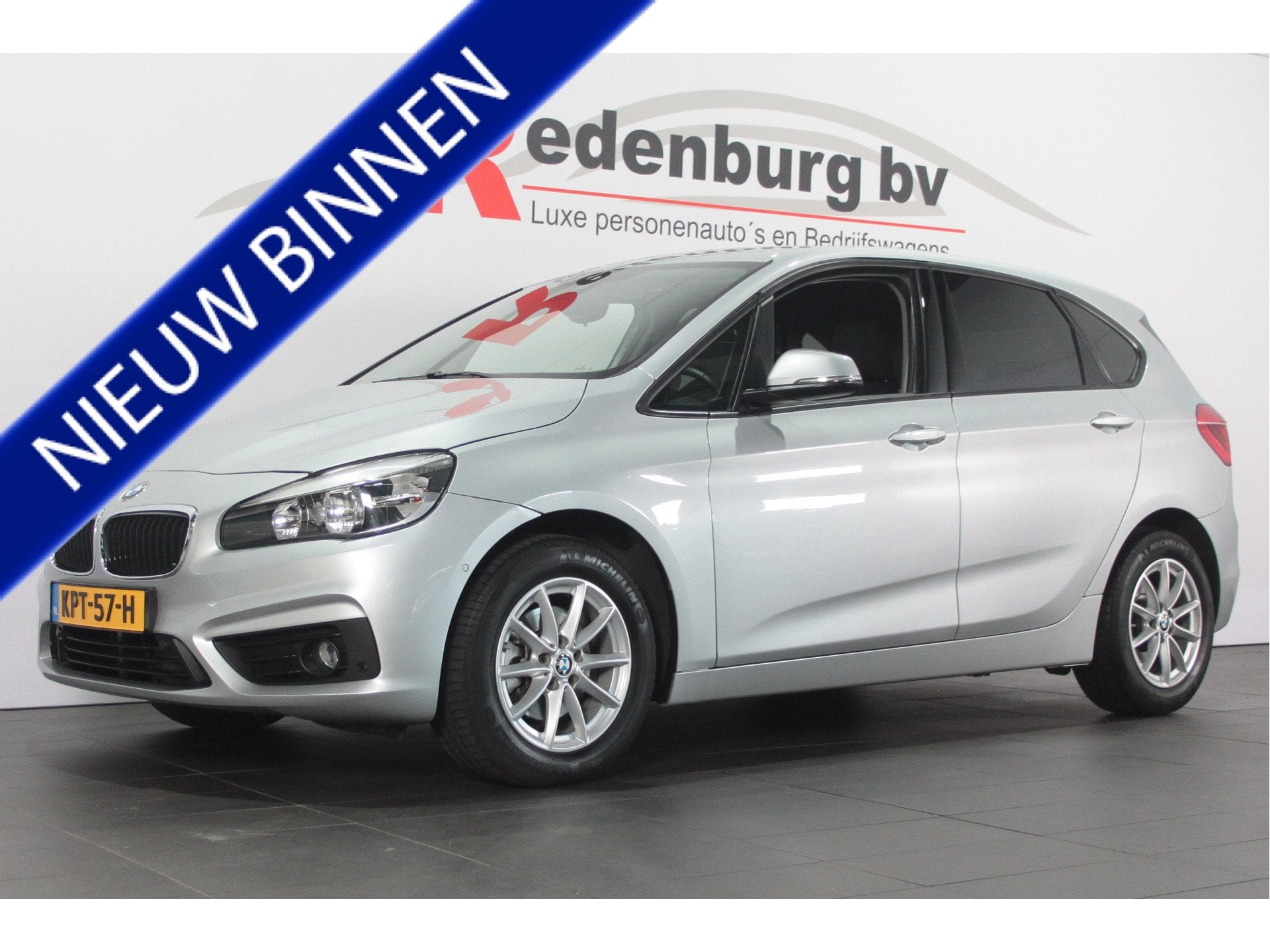 BMW 2 Serie Active Tourer 218i - Automaat - Bluetooth / Navi, Auto's, 1345 kg, 136 pk, Gebruikt, Euro 6
