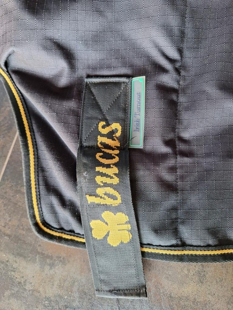 Bucas irish turnout zwart/geel 300g 140 75" 6,3, Dieren en Toebehoren, Ophalen of Verzenden, Deken