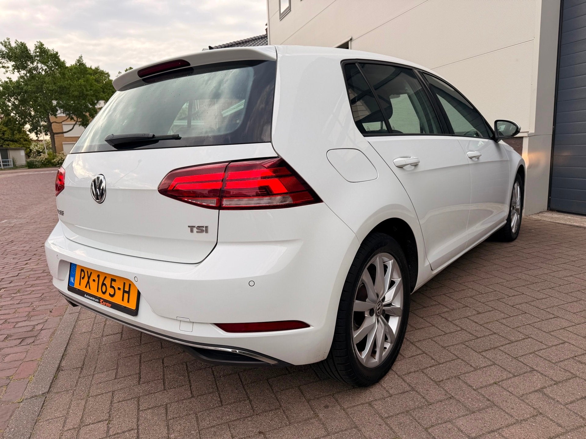 Volkswagen Golf 1.0 TSI 7,5 Comfortline/Automaat/Camera/Navi, Gebruikt, Euro 6, 620 kg, Origineel Nederlands