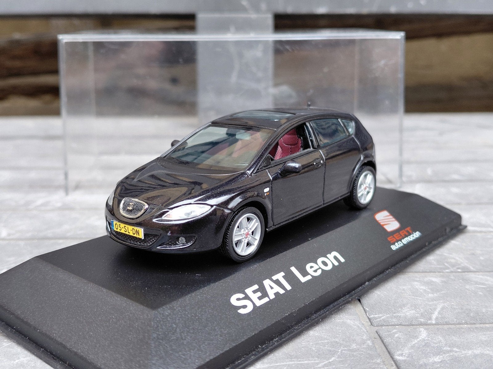 Seat Leon mk2 (1P) TDI 2005-2012 black 1/43 Ixo Fischer VAPS, Ophalen of Verzenden, Zo goed als nieuw, Auto, Overige merken