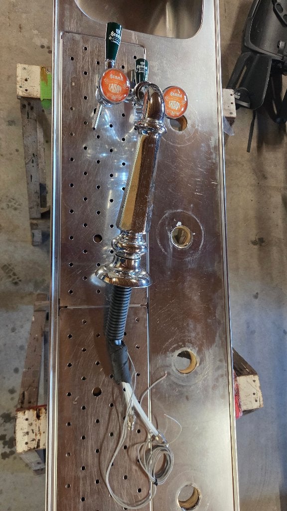 Dubbele Bier Tapkraan met taplenzen, Ophalen, Gebruikt, Overige merken
